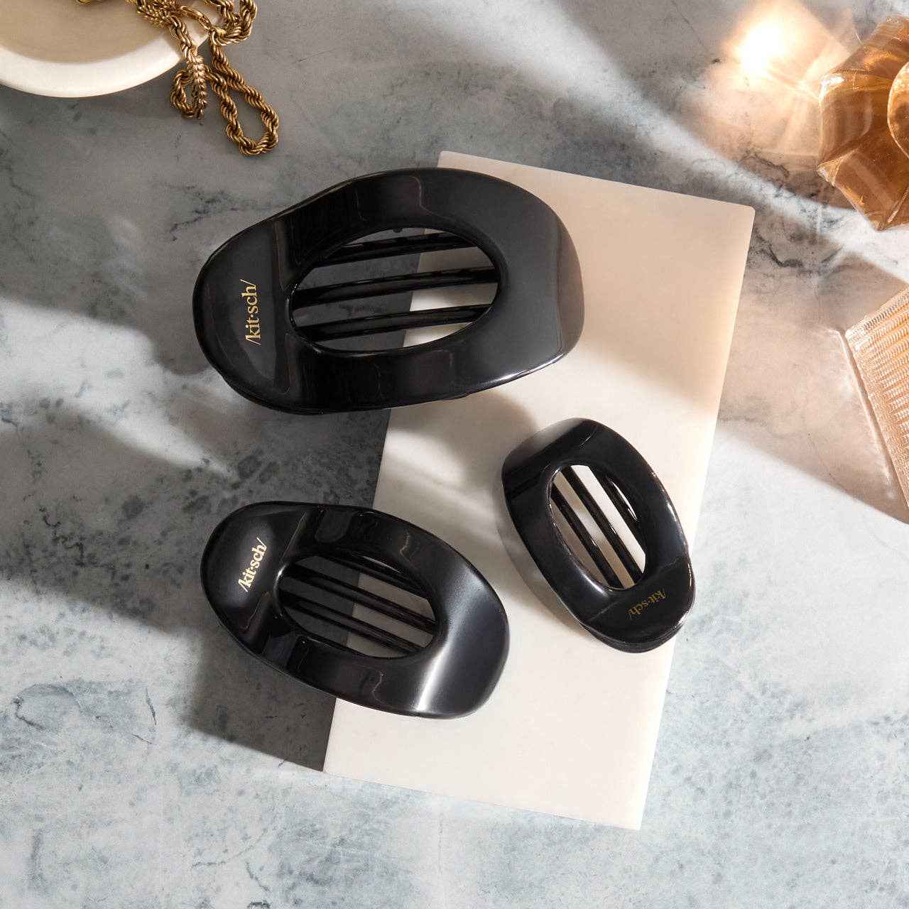 KITSCH - Black Flat Cloud Clip - Small