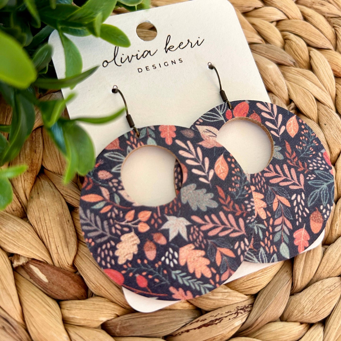 Charlotte - Rustling Leaves