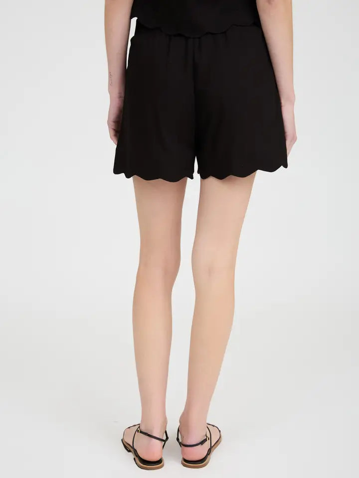 Scallop Short