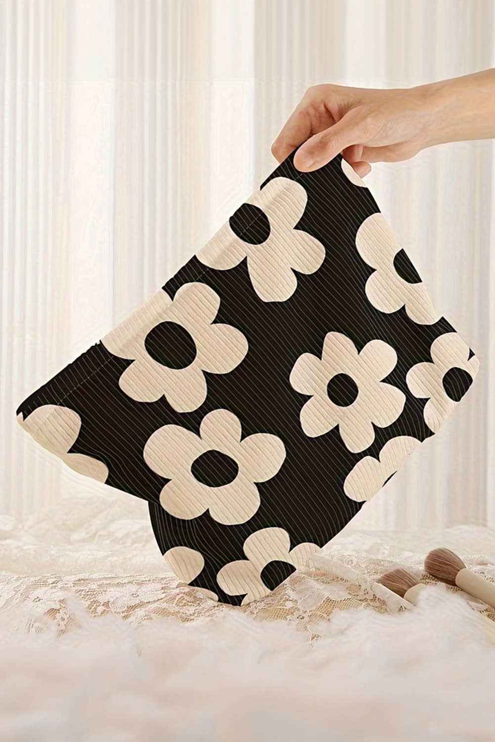 Chic Flower Cosmetic Bag