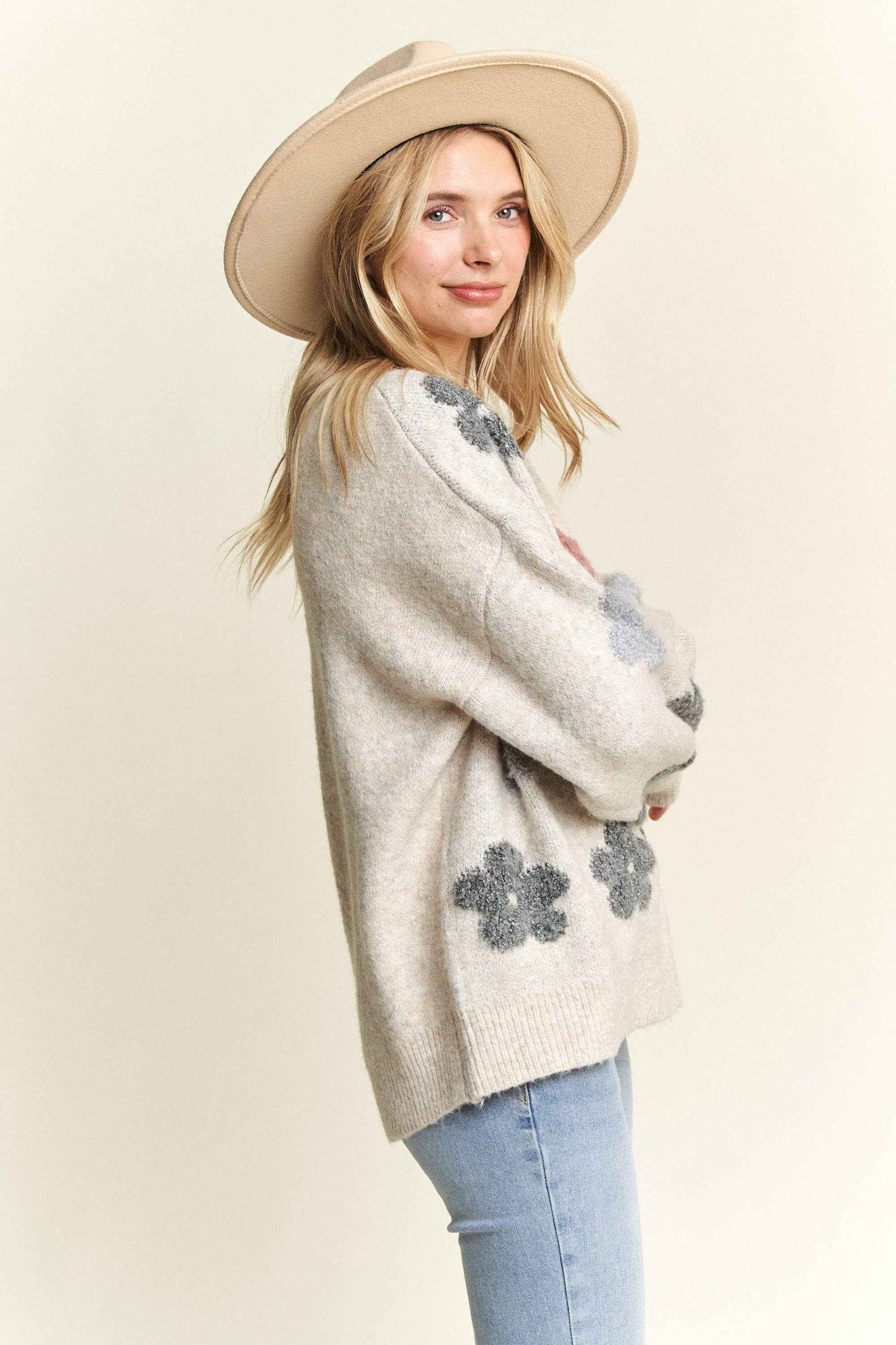 Madelyn - LESW3591X - PLUS PUFF FLOWER COMFY SWEATER