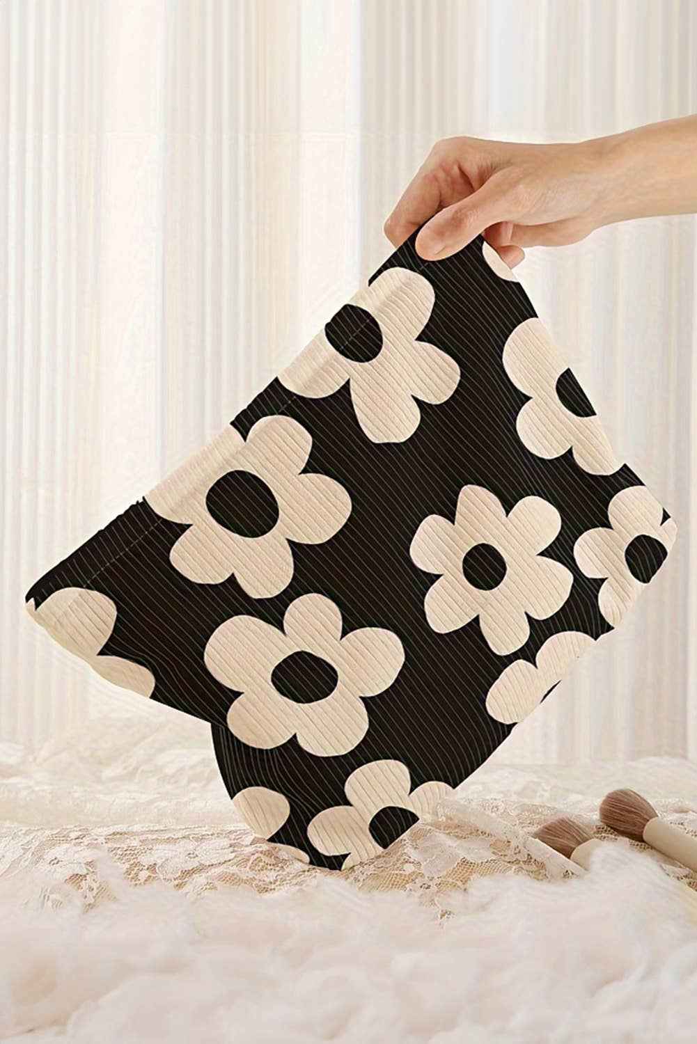 Chic Flower Cosmetic Bag