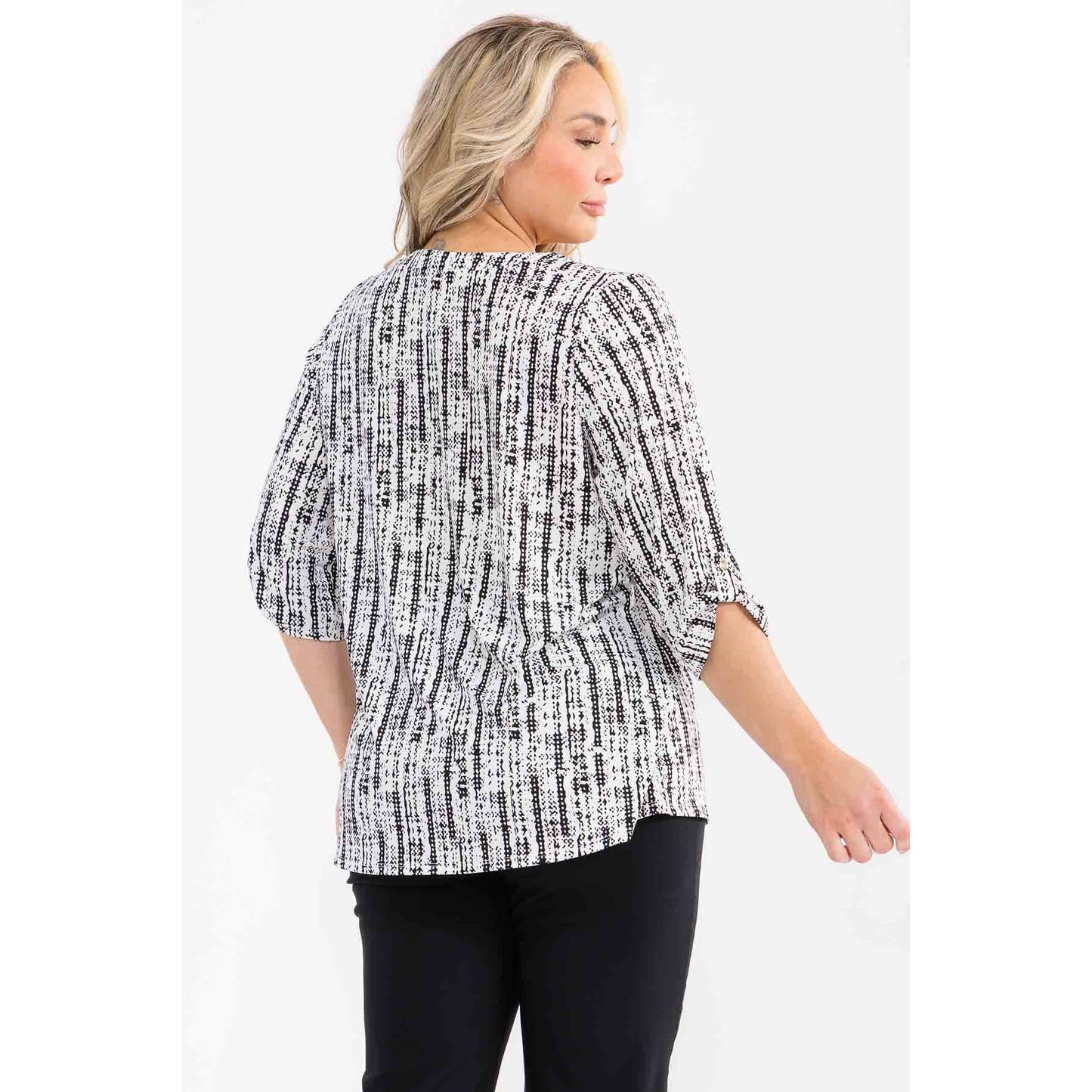 Gretchen Plus Zipper Top - Threads Boutique