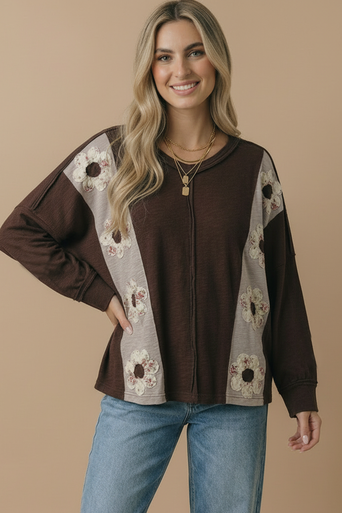 V Neck Flower Patches Slub Knit Top