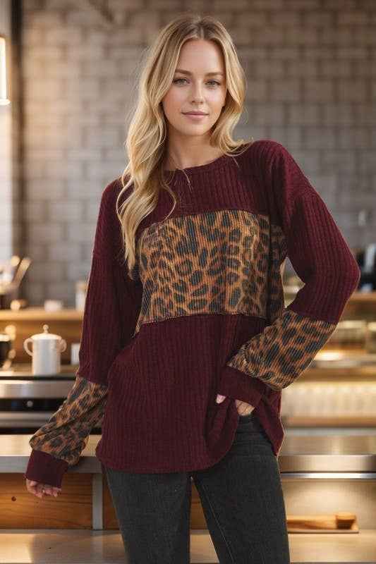 SOLID RIB AND ANIMAL TOP