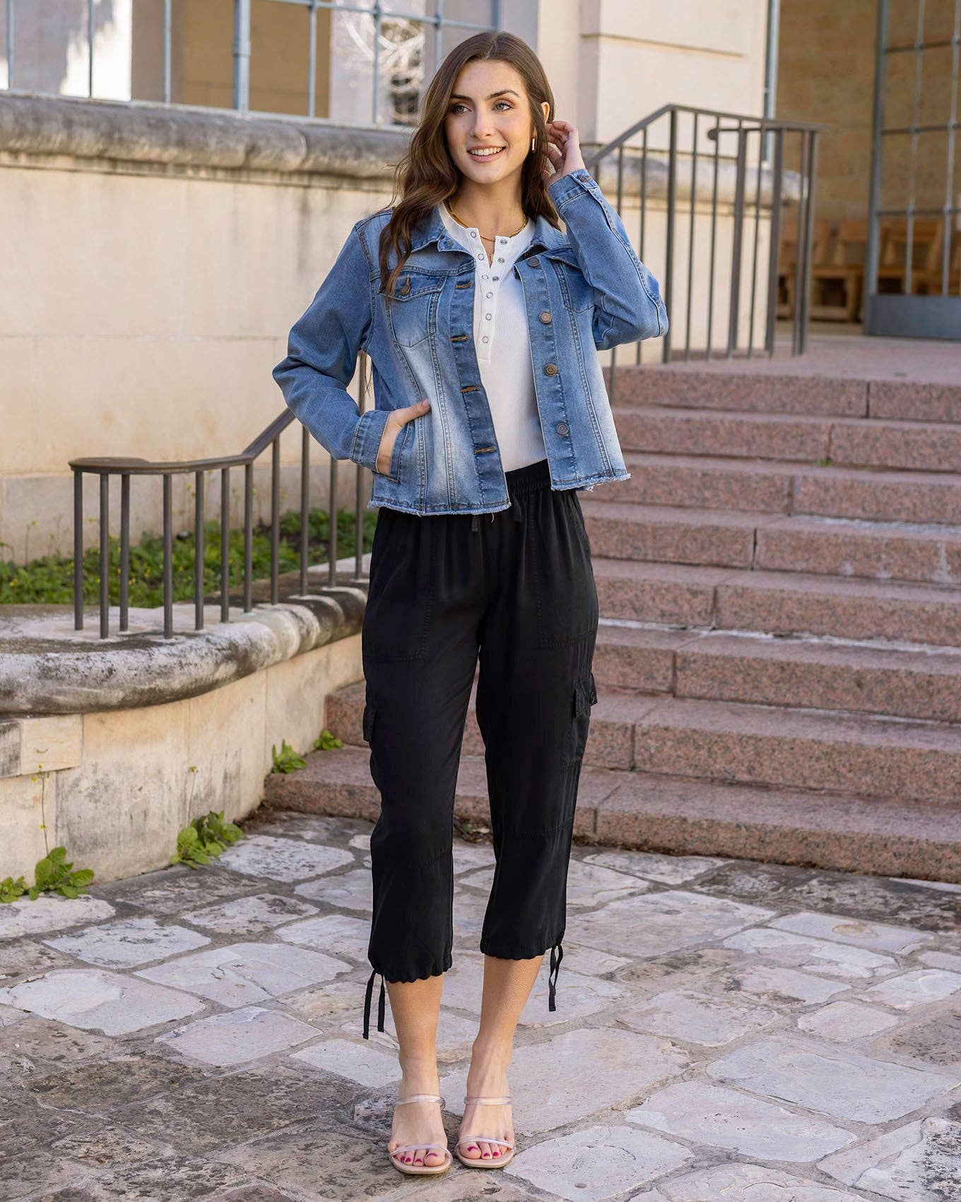 Cropped Cargo Pants in Black