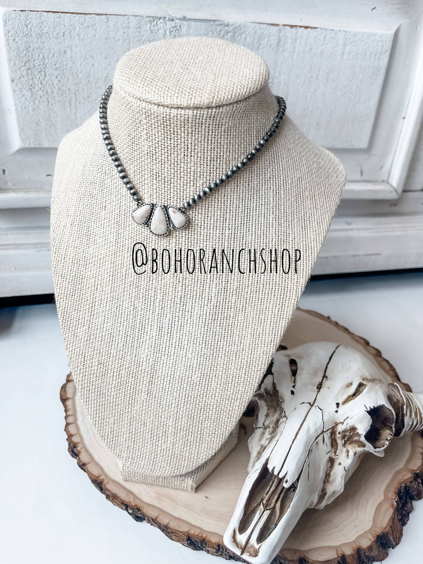 Western Stone Pendant Choker