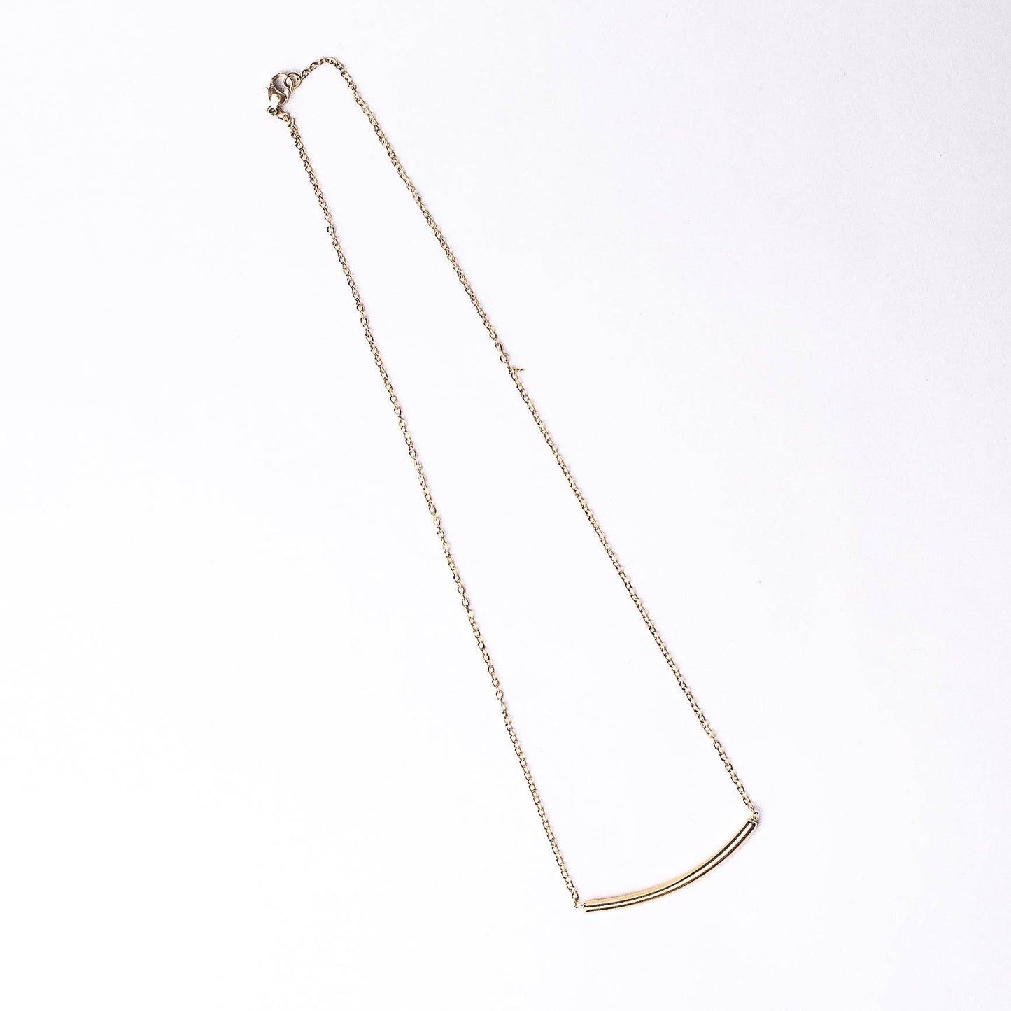 Curved Bar Necklace in Gold