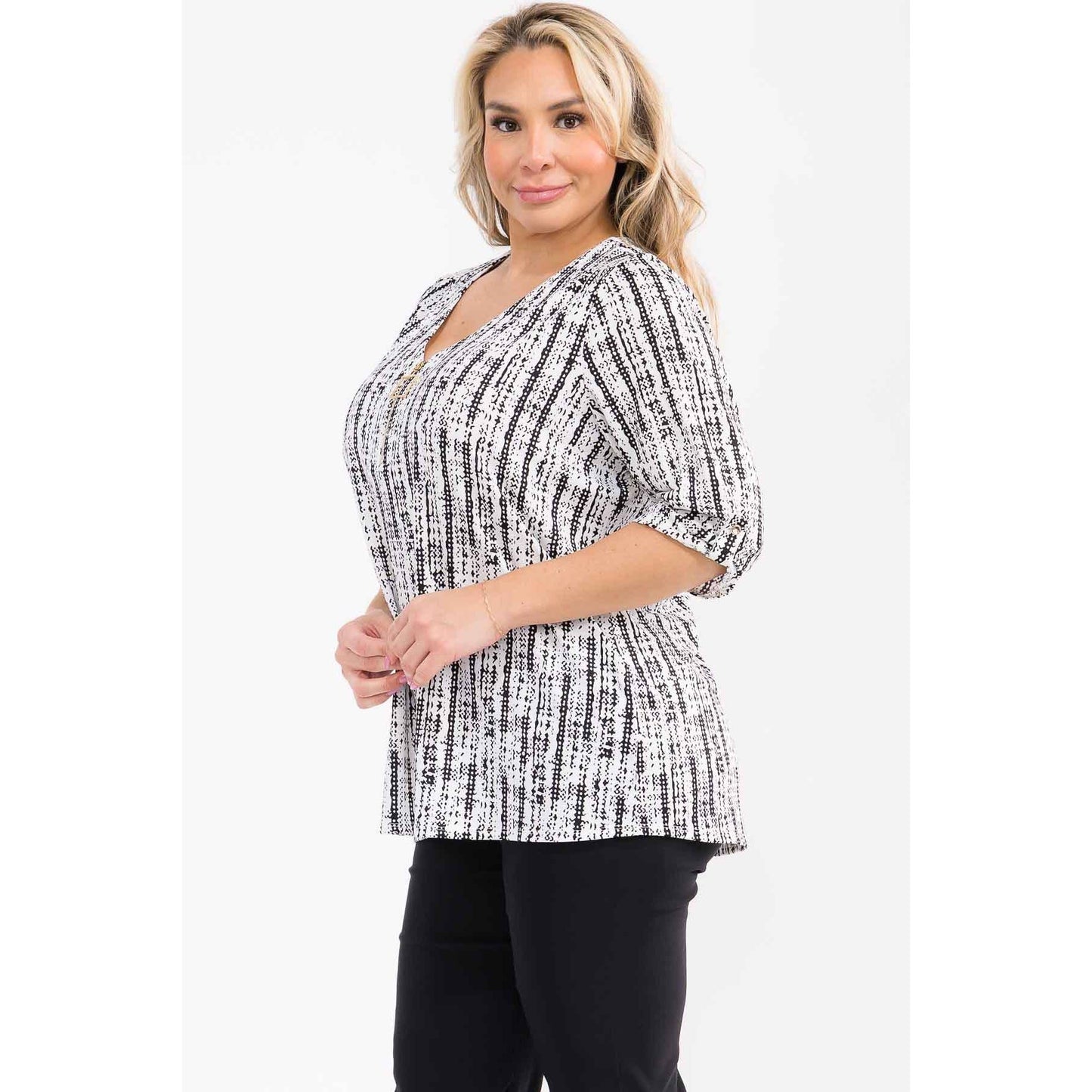 Gretchen Plus Zipper Top - Threads Boutique