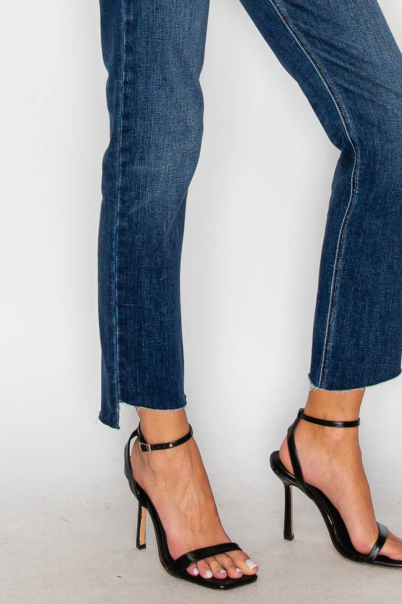TUMMY CONTROL HIGH RISE STRAIGHT JEANS