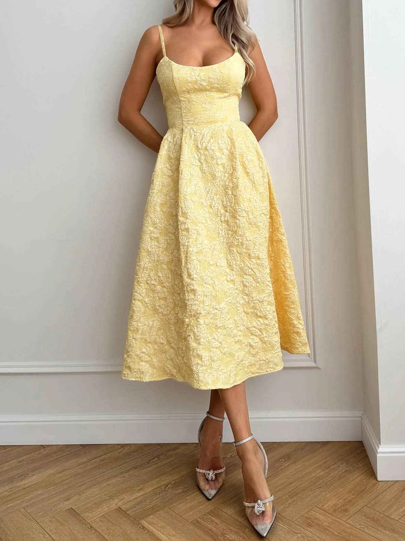 Anna Kaci Wholesale - Textured Floral Jacquard Midi Dress with Sweetheart Neckline