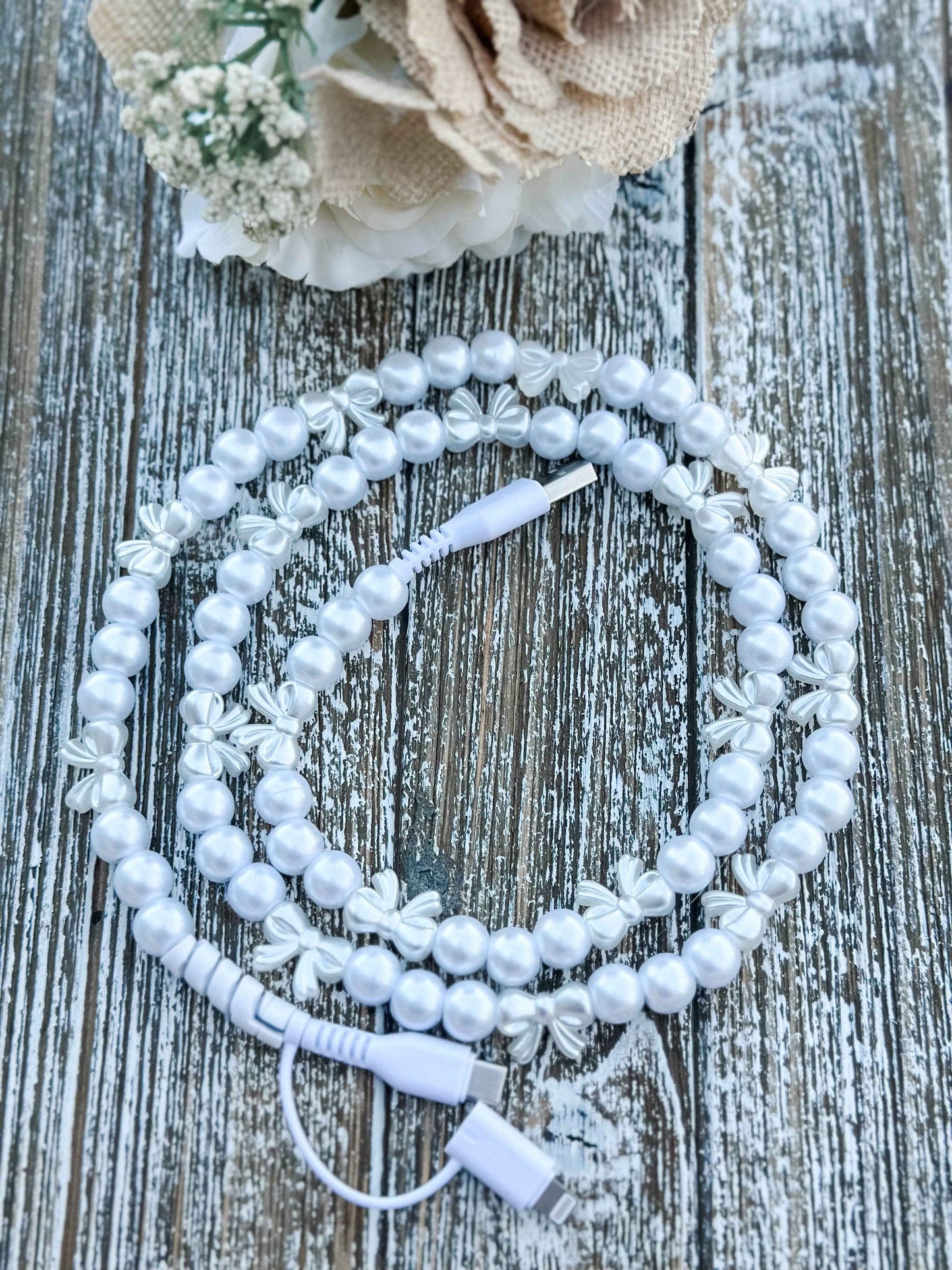 Candy "Pearl and Bow" 2 in 1 Charger