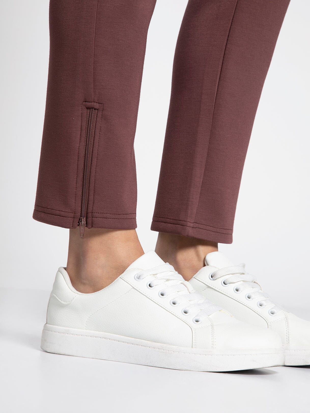 Cherrywood Jogger